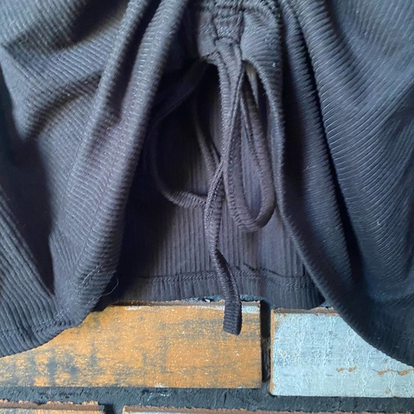 Rue21 Black Cropped Ruched Front Shirt Ribbed Knit Size 3X Plus NWT - Picture 5 of 8